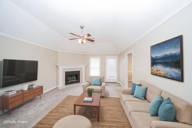 Photo - 5495 Philgrove Way