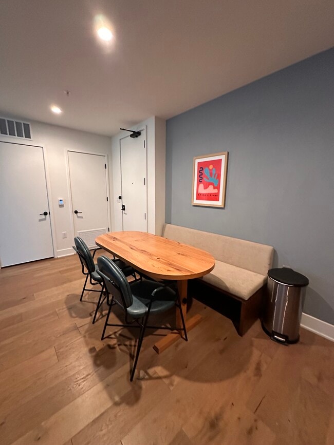 Photo - 48 East Ave Unidad 2509