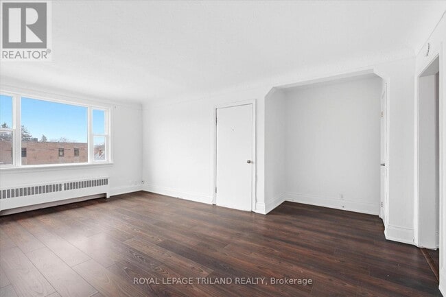 Photo - 310 Speedvale Ave E Unit 6