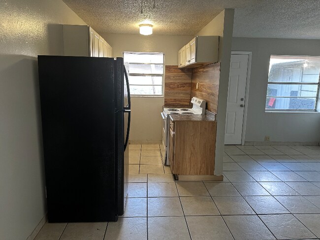 6151 Eaton St Unit 13 - Hollywood, FL | ForRent.com