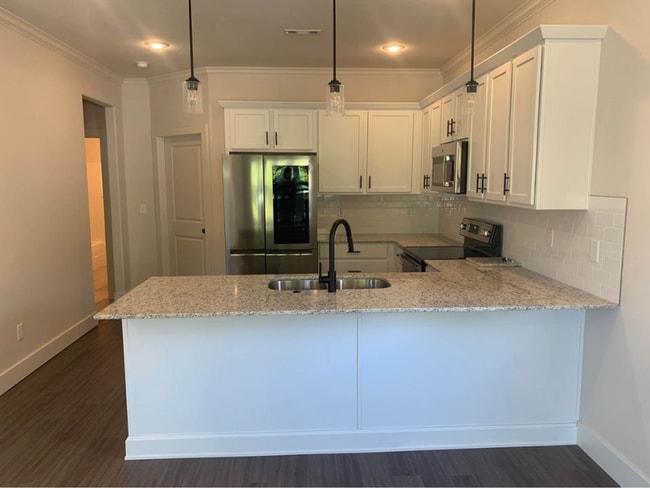 Photo - 1638 Price Ave