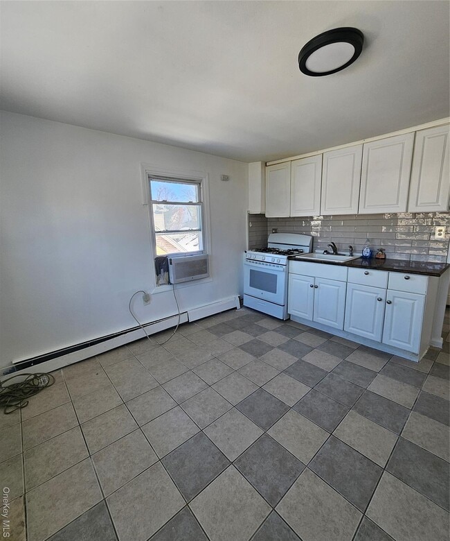 Building Photo - 196 S Franklin St