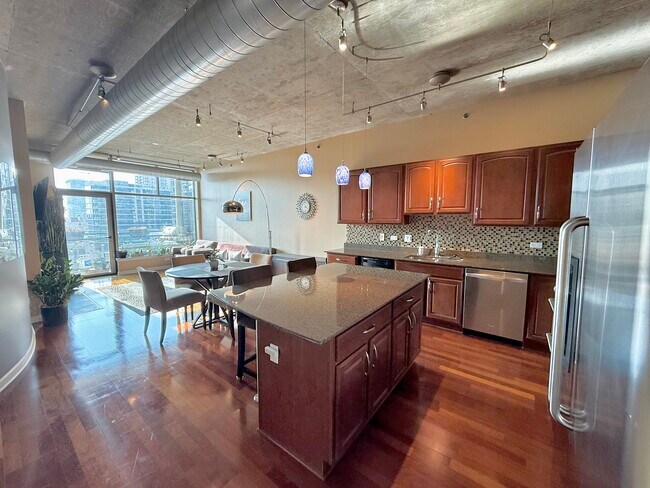 Photo - 125 E 13th St Unidad 909