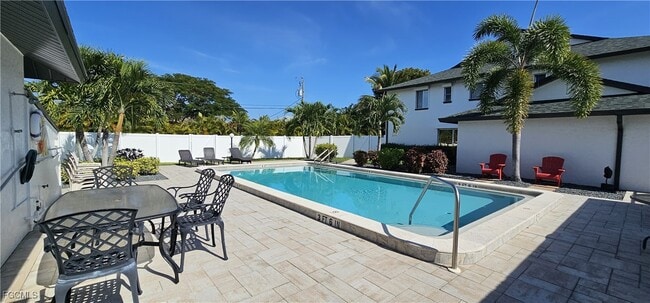 Photo - 1507 Cape Coral Pkwy W Unit 5