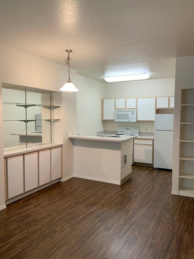 Photo - Willamette Estates