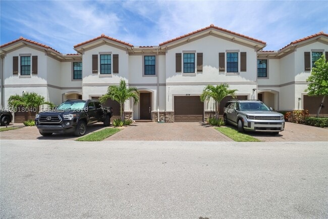 Photo - 2014 Sugar Maple Dr