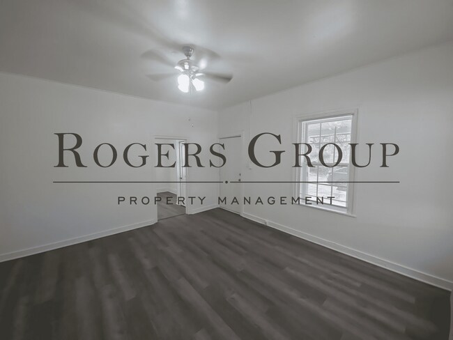 Photo - 724 Roberson St