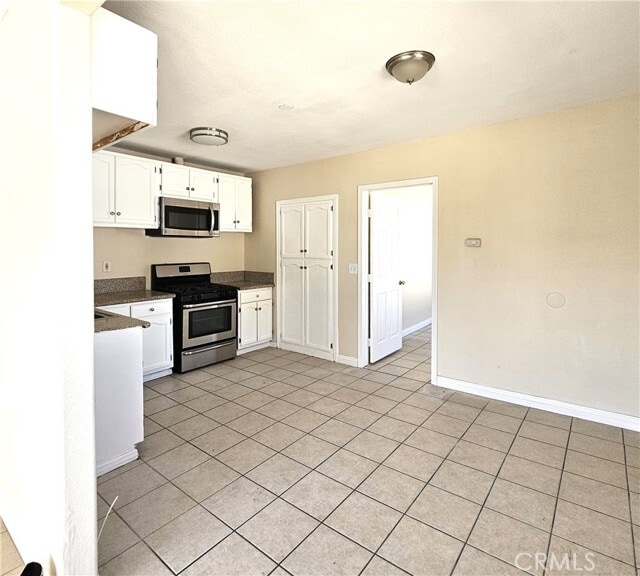 1445 W 82nd St