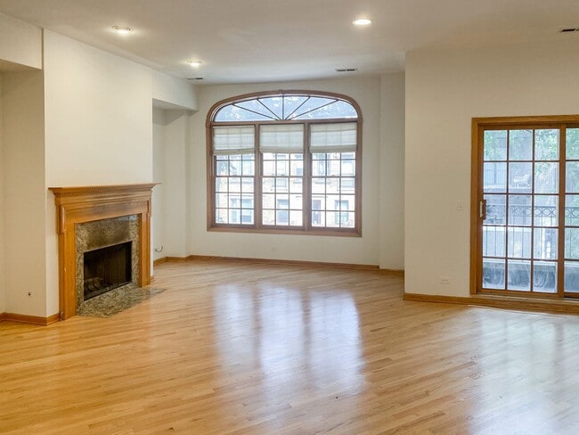 Photo - 3338 N Sheffield Ave Unit 3