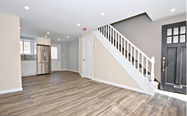 Building Photo - 3554 Miller St Rental
