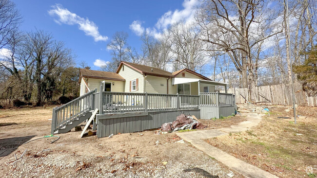 Building Photo - 109 Carson Rd Rental