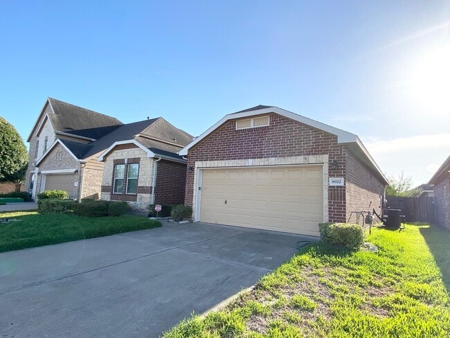 Photo - 8922 Cedar Mound Ln