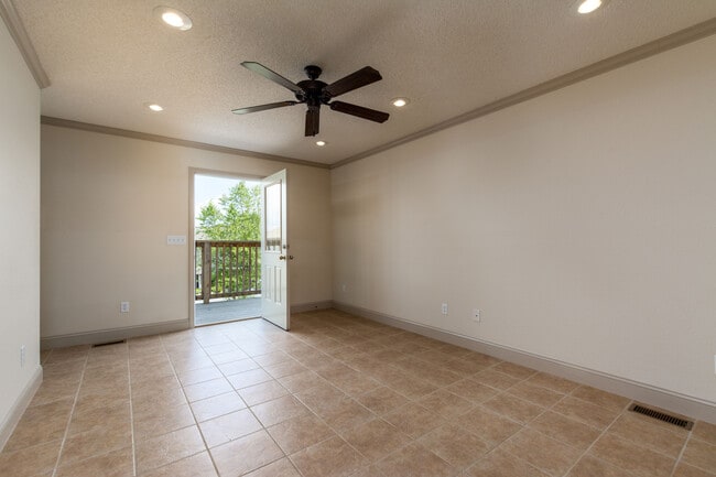 Boones Creek Village Townhomes