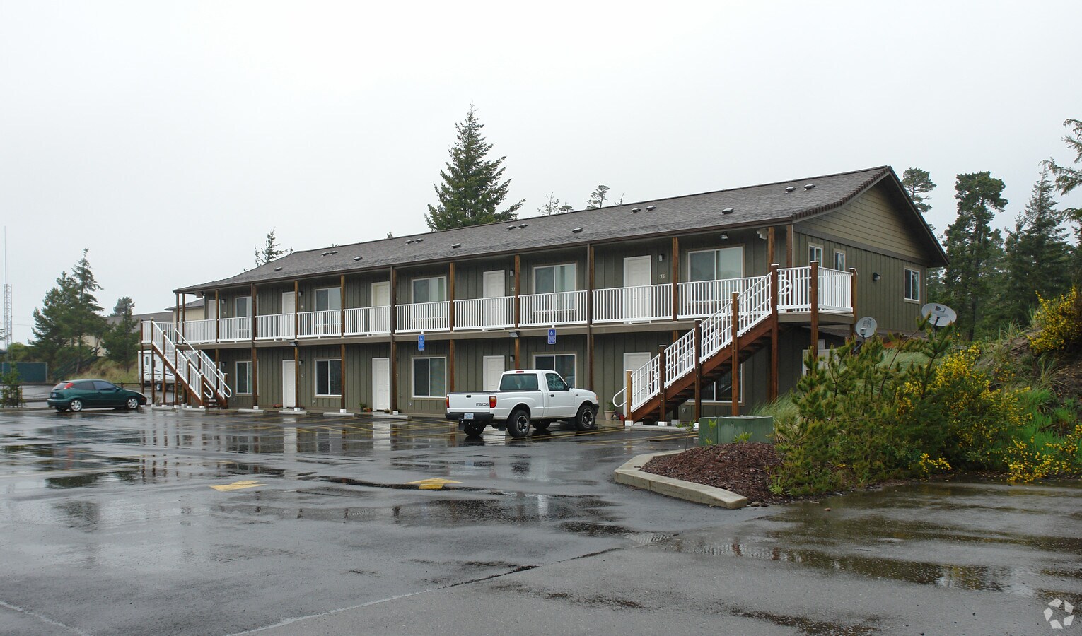 Northwood Apartments - Northwood Apartments