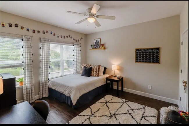 Photo - 2371 Cherokee Ridge Way