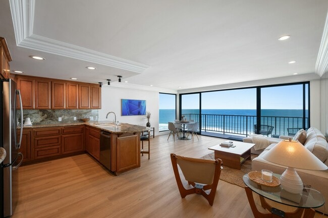 Photo - 721 Esplanade Unit 301