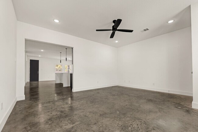 Photo - 3003 Alpha Wolf Ct