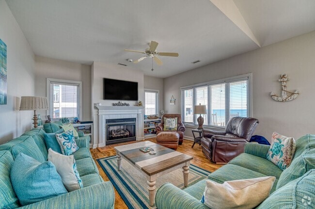 Building Photo - OFF-SEASON FURNISHED MONTHLY RENTAL STARTI...