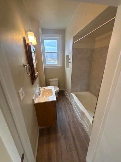 Photo - 2004 Holland Rd