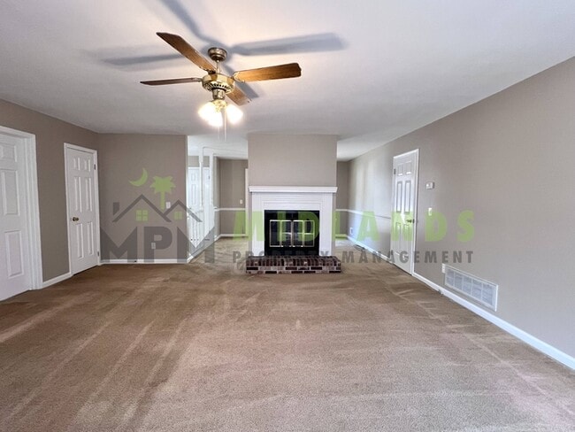 Photo - 113 Lake Shire Dr