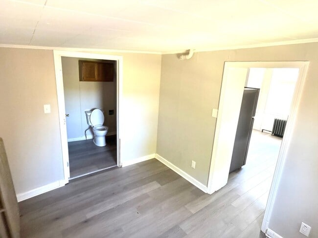 Building Photo - 4007 Germantown Pike Unit 1