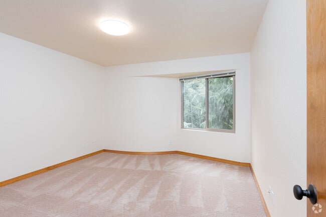 1BD, 1BA - 694-730SF