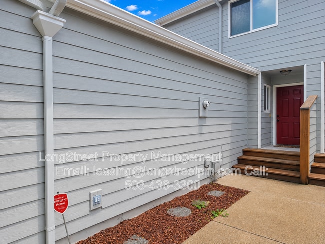 Photo - 3121 NE Flintlock Pl