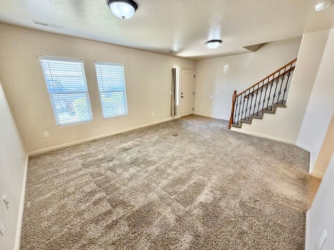 Photo - Fossil Hills #51-Beautiful town home near little valley