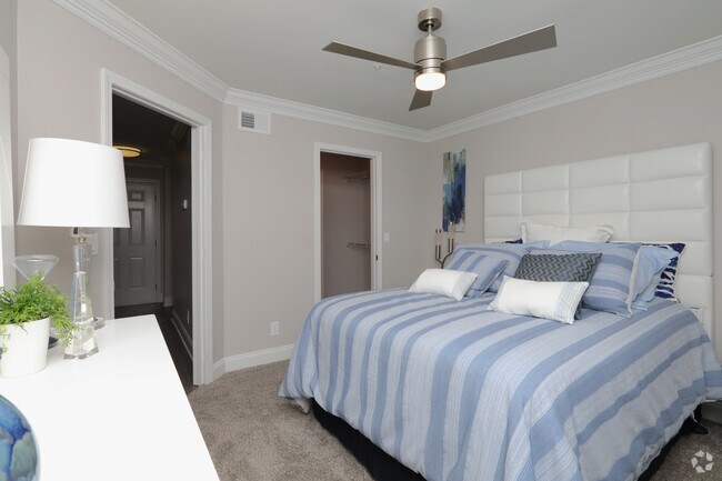 1HAB, 1BA - 750 ft² - Arbor Gates at Buckhead