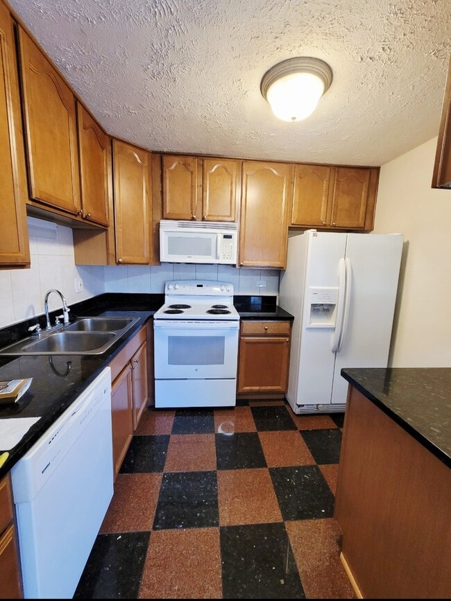 Photo - 2205 Arbor Cir Unit 8