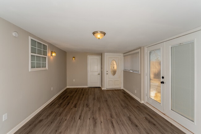 Photo - 1855 Satterwhite St