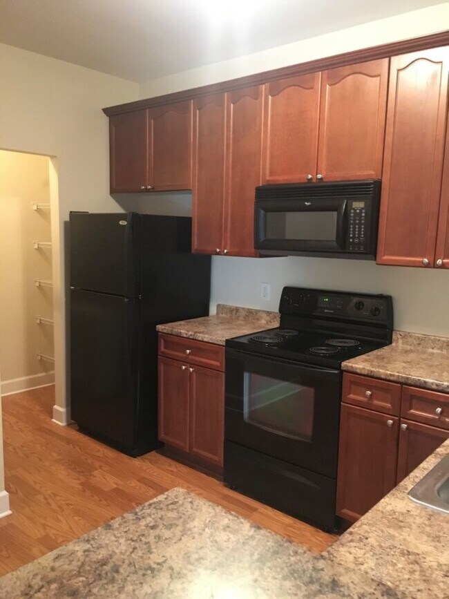 First Floor Lenox Village Condo Condo for Rent in Nashville, TN
