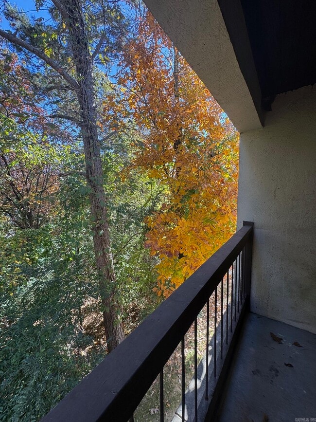 Photo - 301 Kings Row Dr