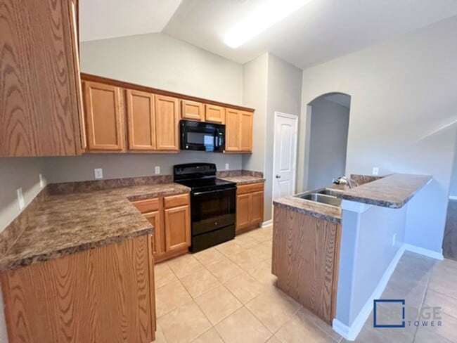 Photo - 13560 Lake Breeze Ln