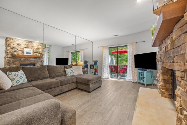 Photo - 4321 Sunscape Ln
