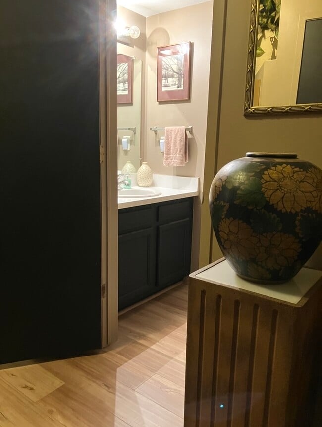 Photo - 6431 Deerhurst Dr Unit 000