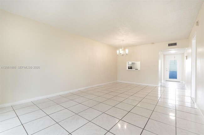 Building Photo - 7877 Golf Cir Dr Unit 108