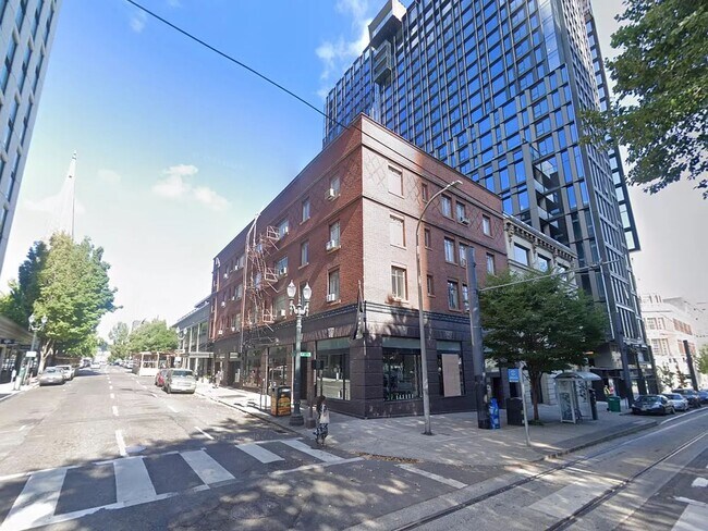 Photo - Beverly Alder Apartments