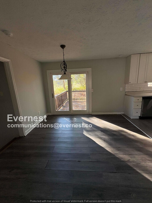 Photo - 193 W Canterbury Dr