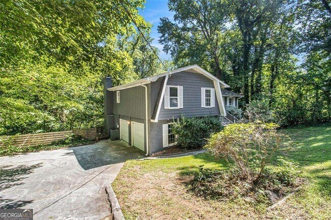 Photo - 5826 Simone Dr