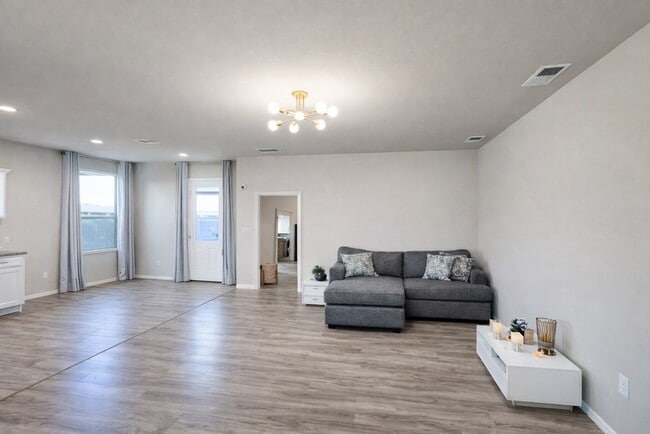 Photo - 6308 Polo Grounds Ct