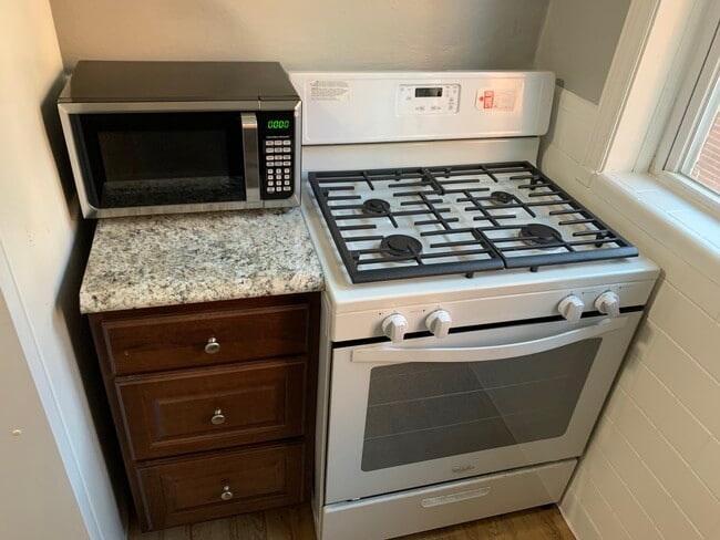 Photo - 4960 Kemper Ave Unidad 2nd floor