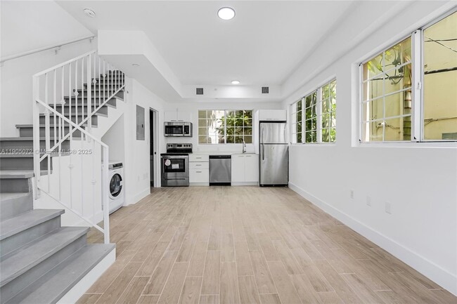 Photo - 1519 Pennsylvania Ave Unidad 9