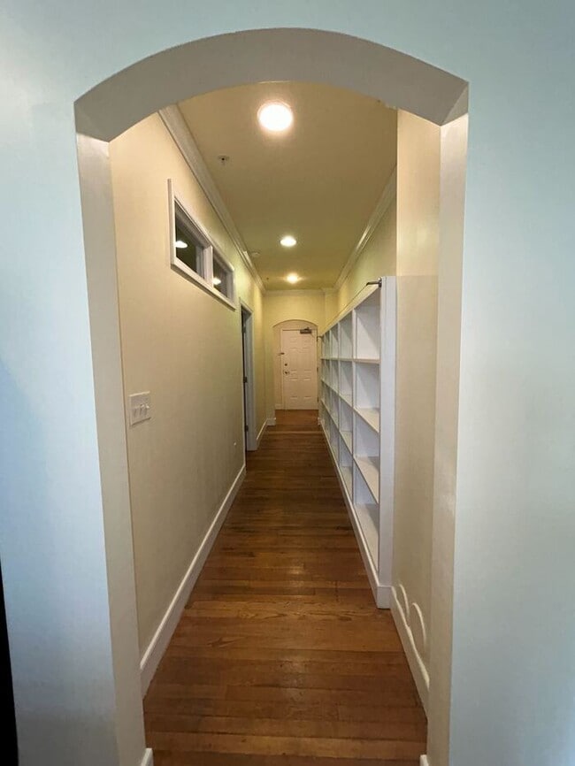 Photo - 525 E Grace St Unit 203