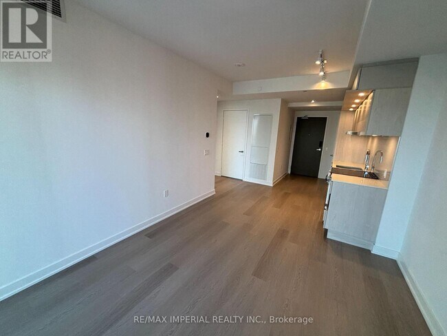 Photo - 448 Burnhamthorpe Rd W Unit 3406