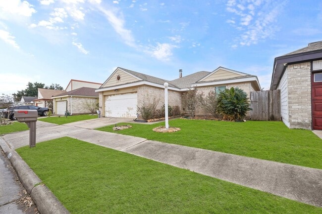 Building Photo - 6214 Gladewell Dr