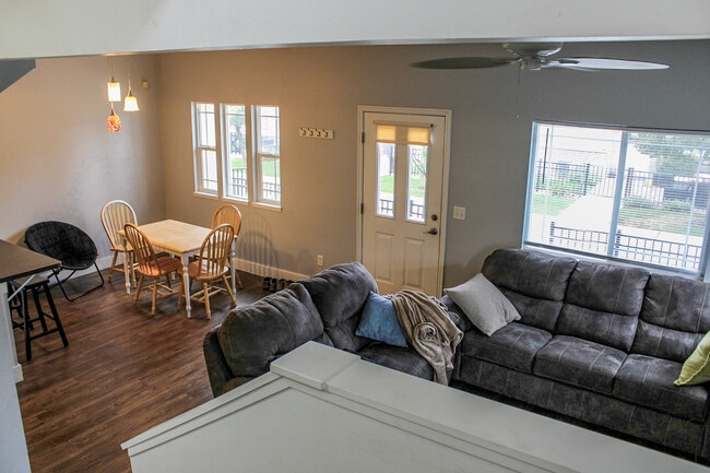 Photo - 1521 N 420 W