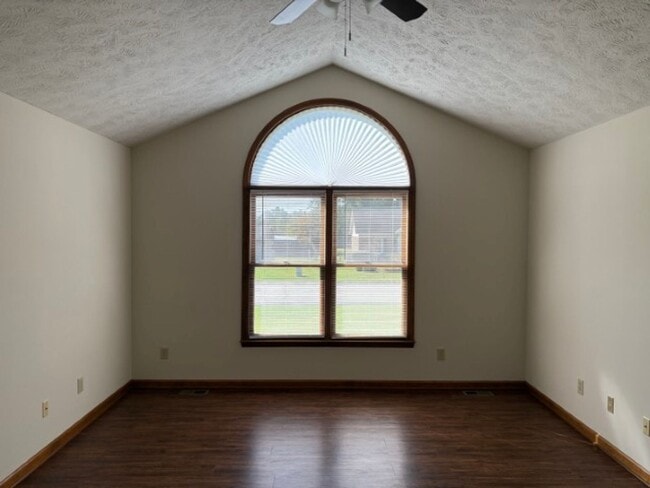 Photo - 2 Bedroom 2 Bathroom Duplex Available in H...