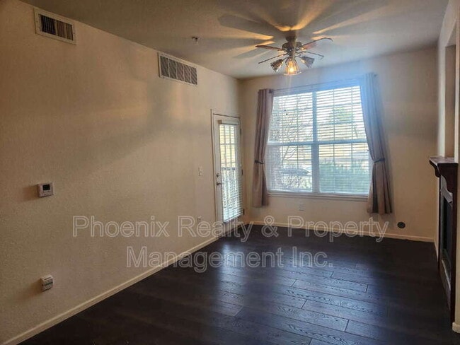 Photo - 2900 Blue Sky Cir Unit #5-103