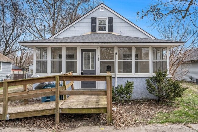 Photo - Fantastic, large remodeled 3-bed/1-bath ranch, unfinished basement & partially enclosed yard